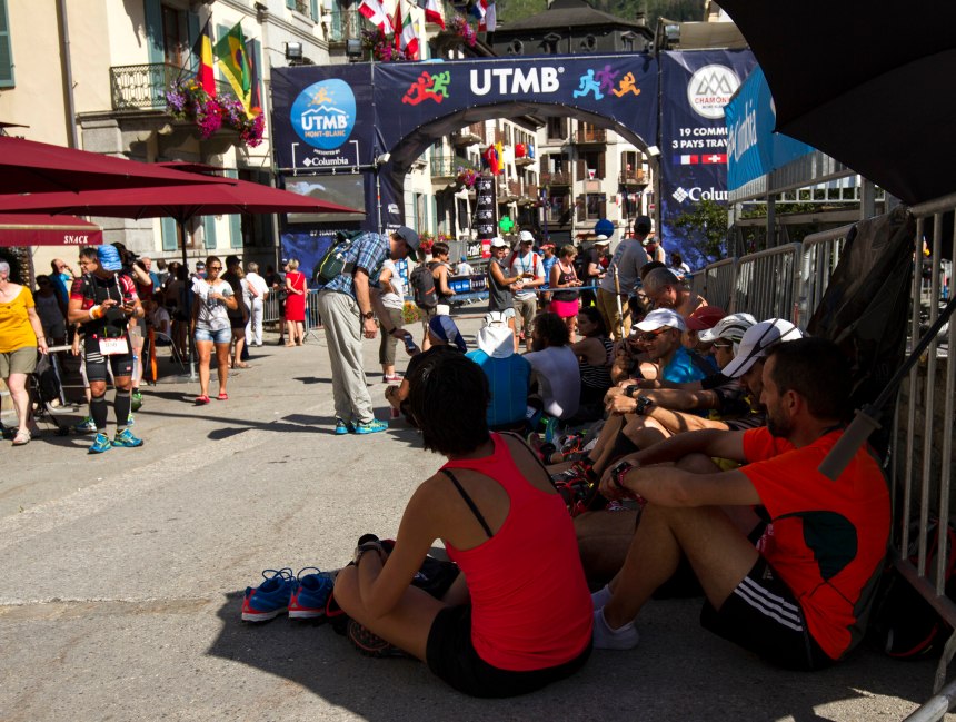 utmb-pre-race-seeking-shelter