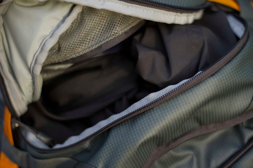 lowepro-whistler-front-pocket