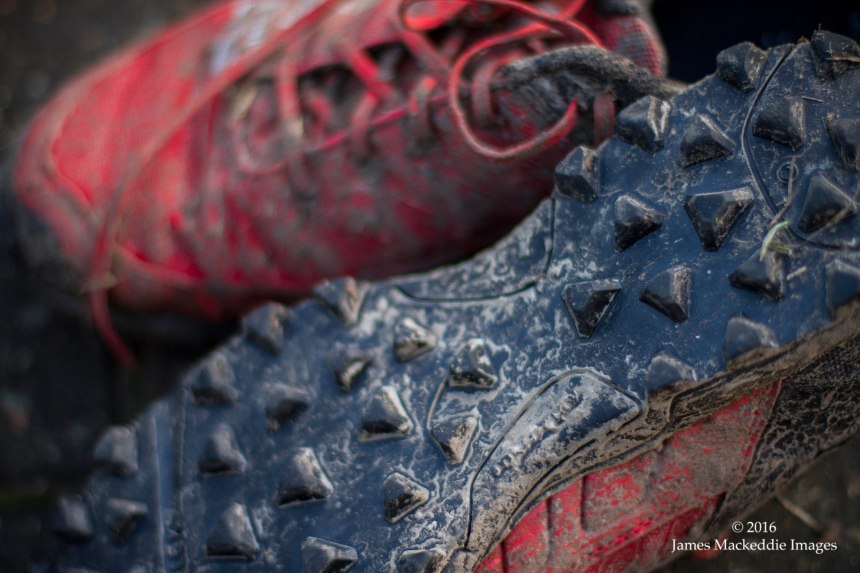 inov8-mudclaw-300-mud-2