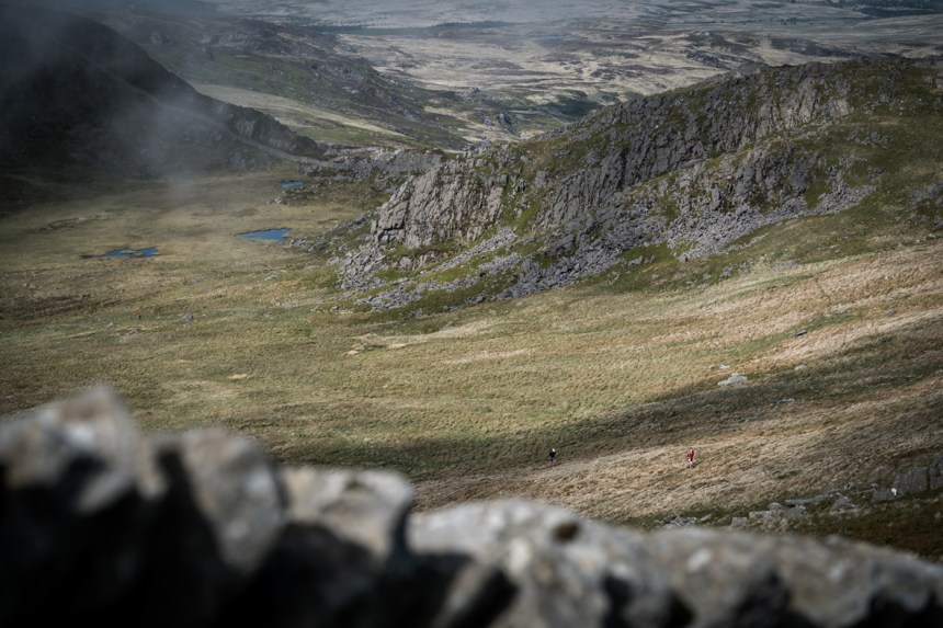 6 Runners near Diffws on day two of the Berghaus Dragon's Back Race - photo Ciancorless.com